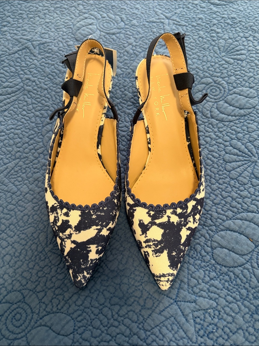 Patterned Navy and off white Pointed Slingback Flats